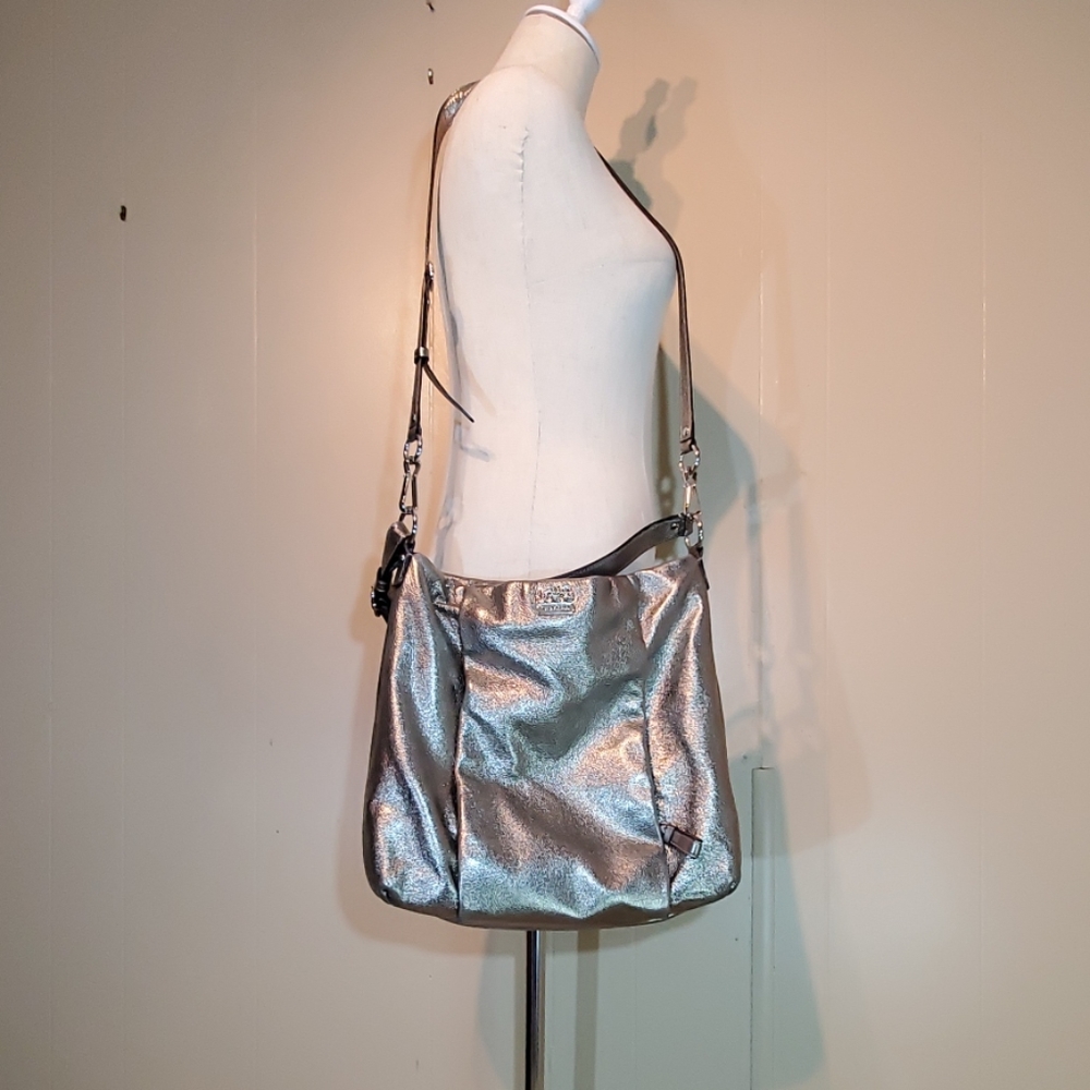 Coach 100% Metallic Silver Leather Crossbody Purse